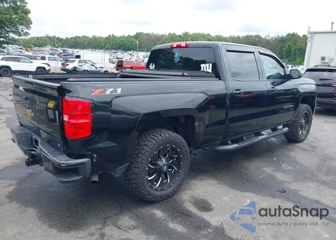 2018 Chevrolet Silverado 1500 2Lt z USA, uszkodzony, nr VIN 3GCUKREC2JG199214